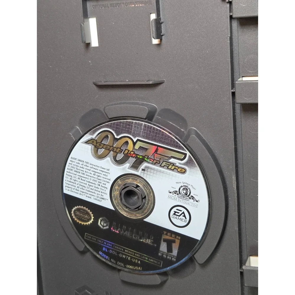 007 Agent Under Fire Nintendo GameCube CIB James Bond 007 EA Games DOL-GW7E-USA‎